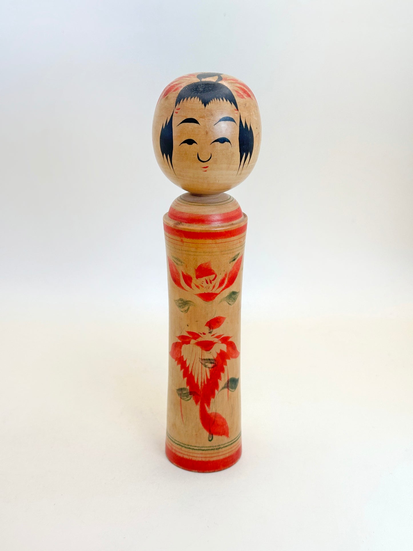 K18126 - Naruko Kokeshi traditionnel par Yasuo Yusa 遊佐泰雄