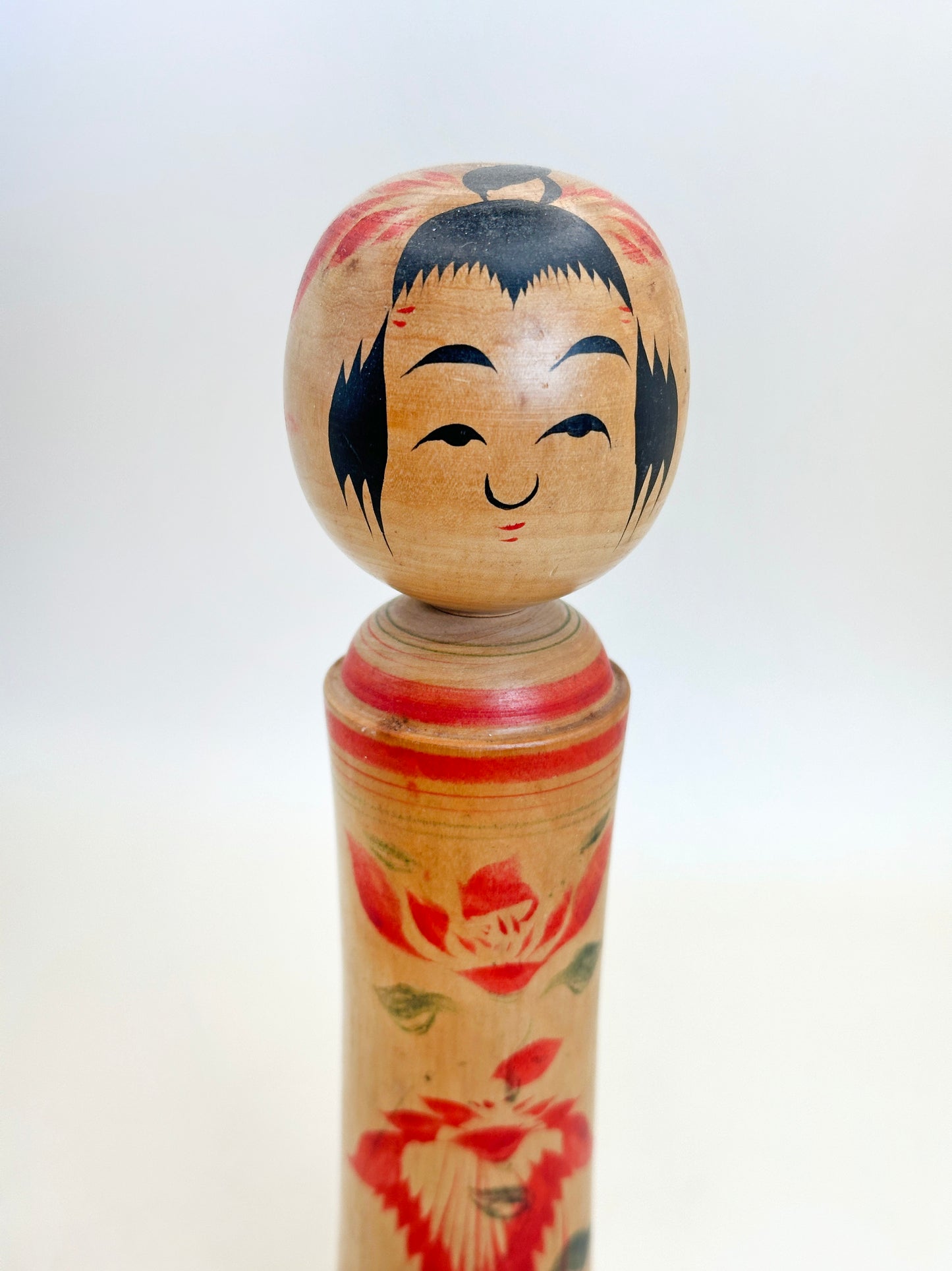 K18126 - Naruko Kokeshi traditionnel par Yasuo Yusa 遊佐泰雄