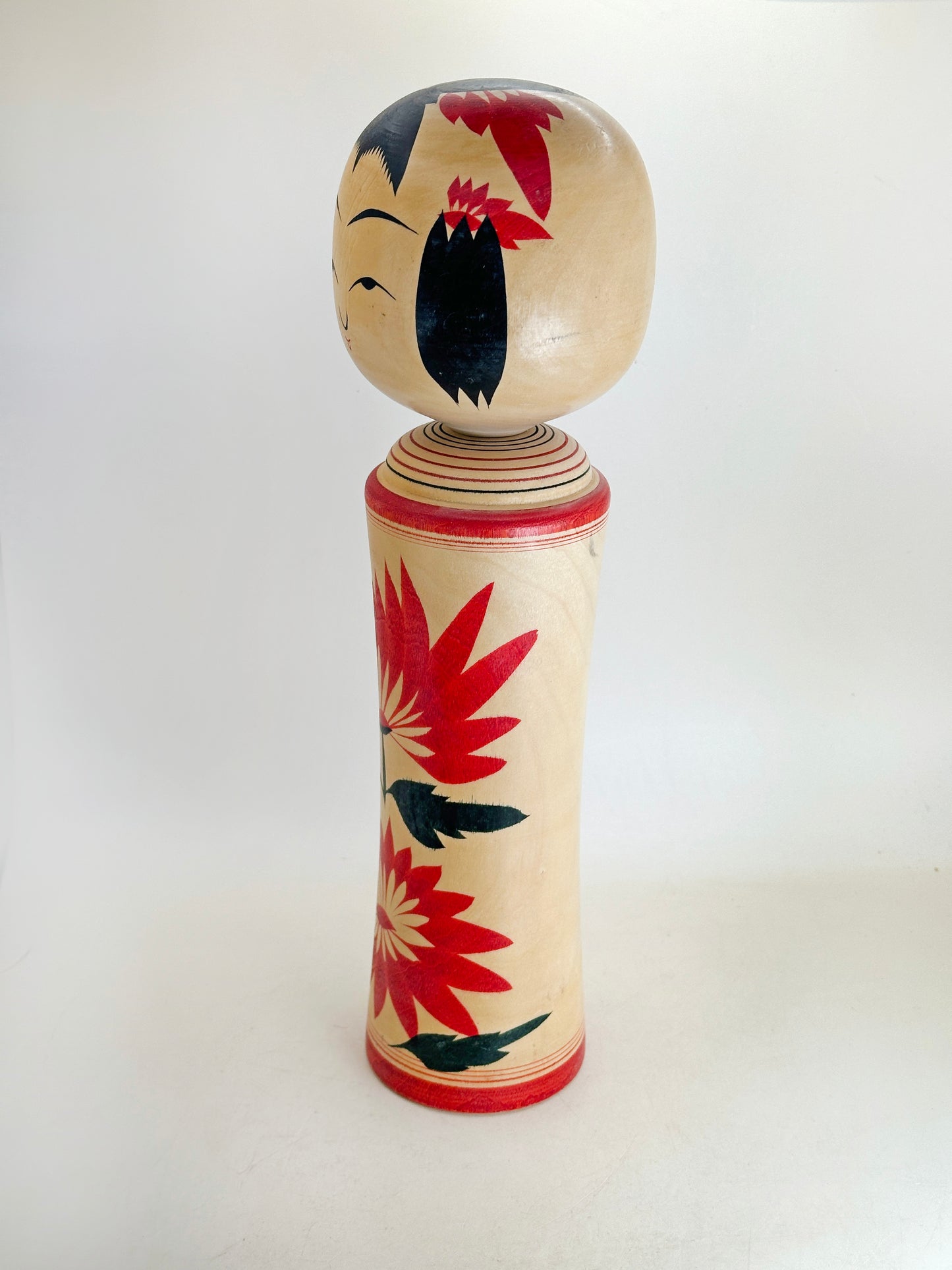 K30038 - Kokeshi de Naruko par Takahashi Teruyuki 高橋輝行