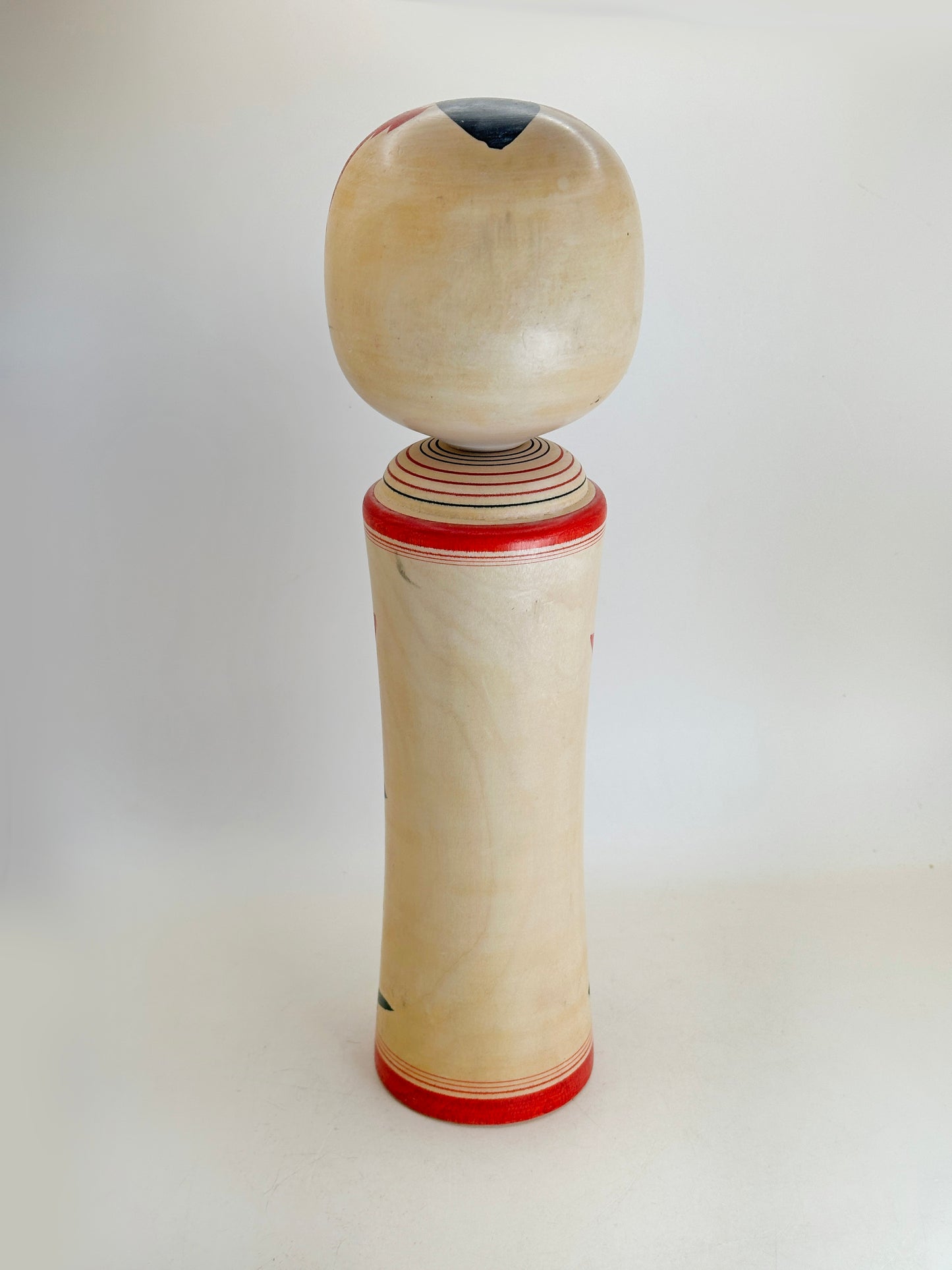 K30038 - Kokeshi de Naruko par Takahashi Teruyuki 高橋輝行