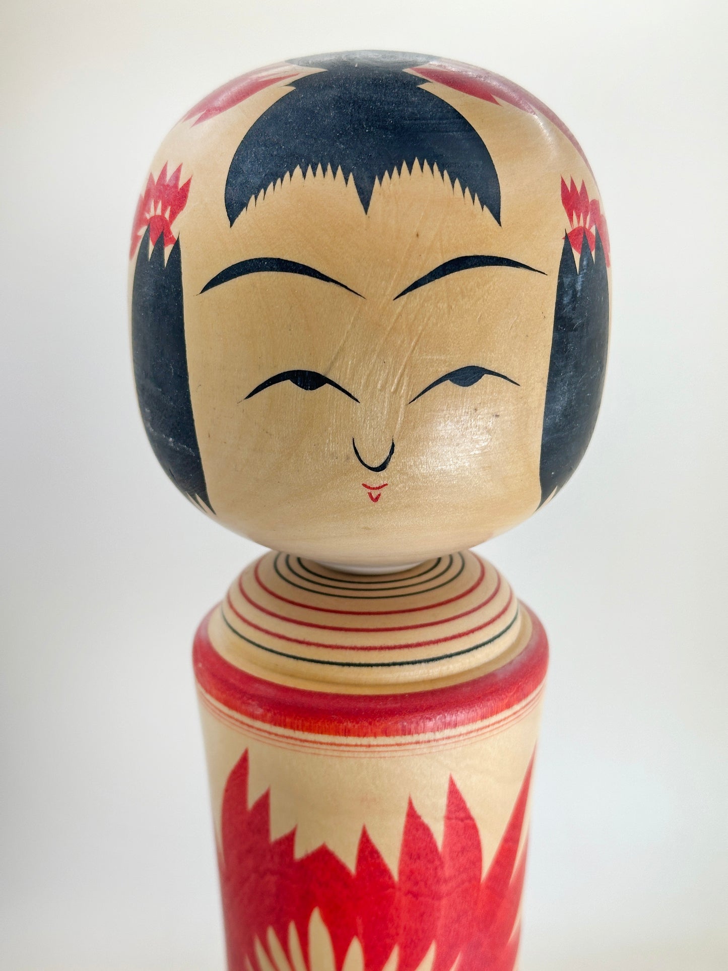 K30038 - Kokeshi de Naruko par Takahashi Teruyuki 高橋輝行