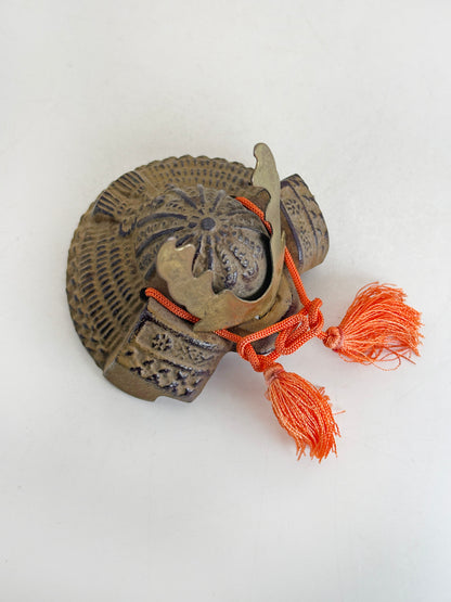 FT431 - Folk Craft of cast iron kabuto ornament 兜飾