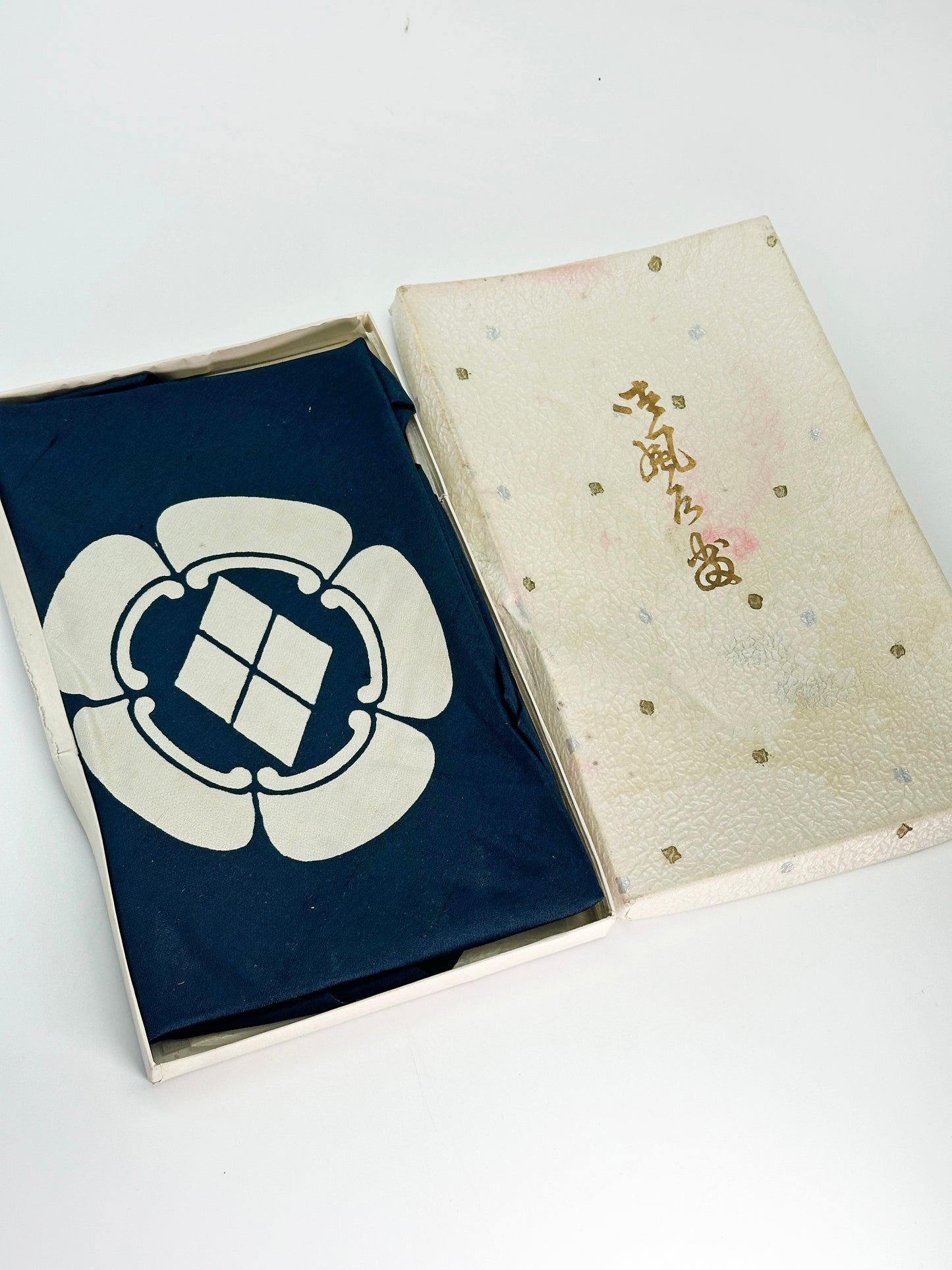 FA24 - Tissu furoshiki d'Ogata 緒方