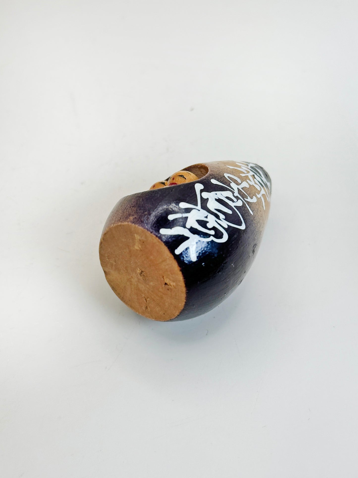 K05054 - Omiyage Kokeshi de Hiruzen Kōgen 蒜山高原
