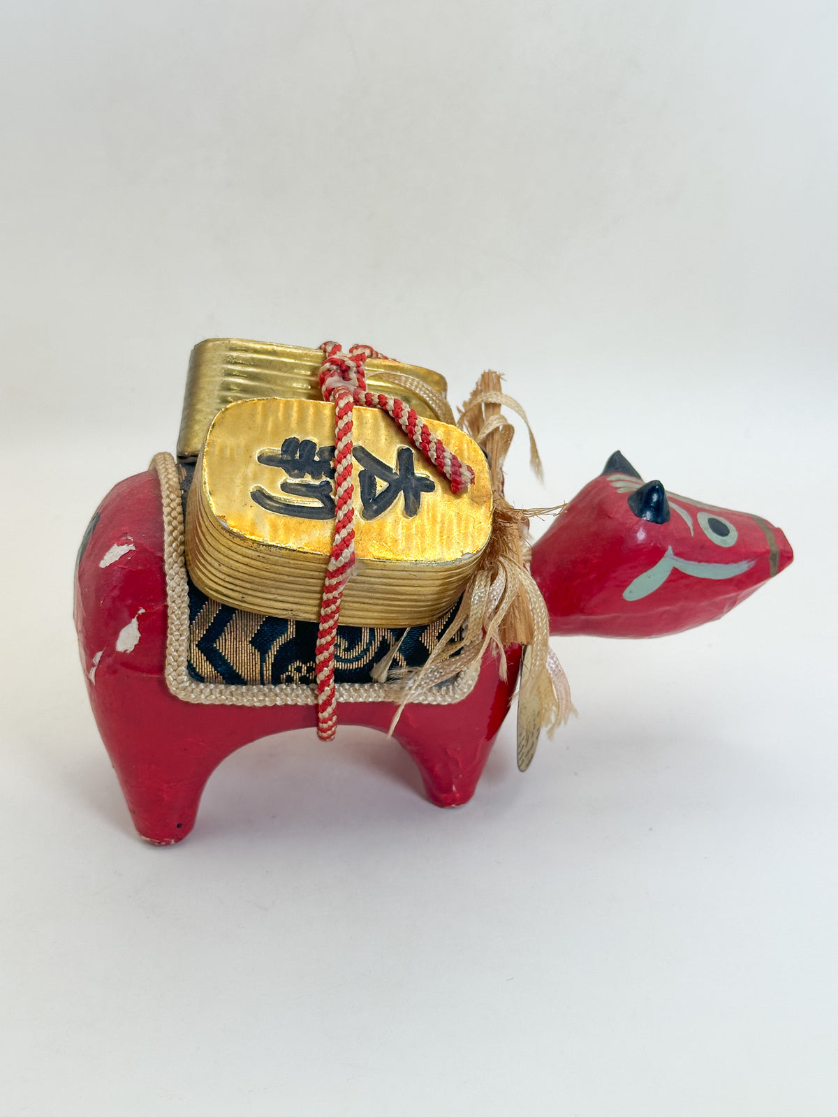 FT582 - Hariko Akabeko – Red Cow Paper Mache 赤べこ