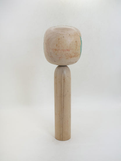K25233 -  Tōgatta Kokeshi by Morimasa Sato 佐藤守正