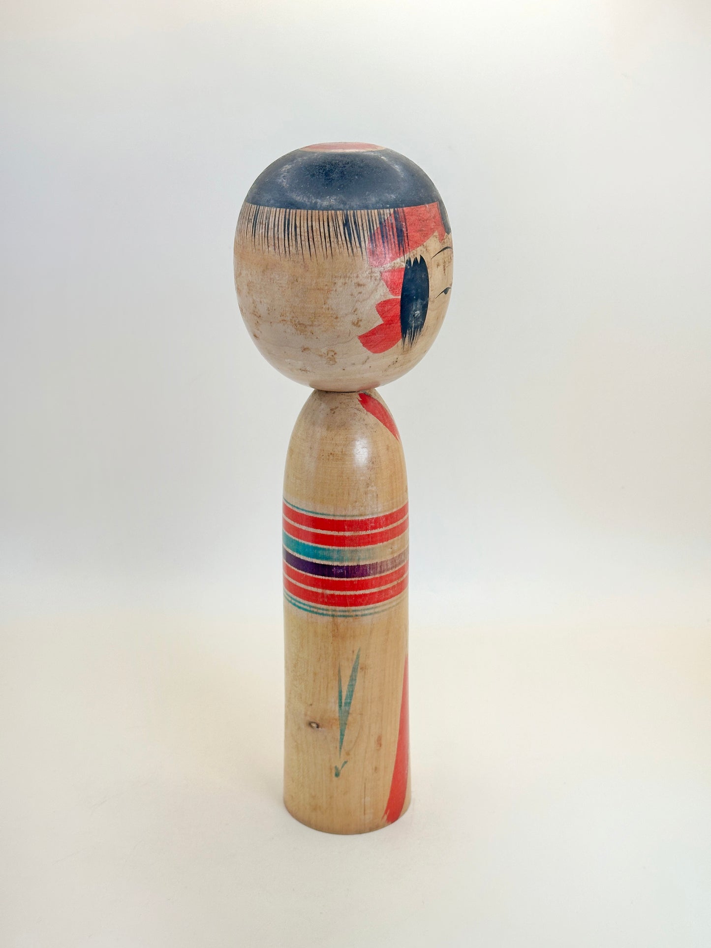 K25101 - Yajiro Kokeshi traditionnel par Sakyo Niyama 新山左京