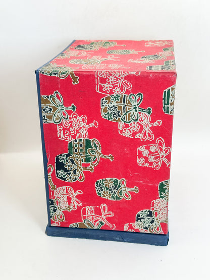 TB423 - Mingei-style three-drawer chest 和柄箪笥