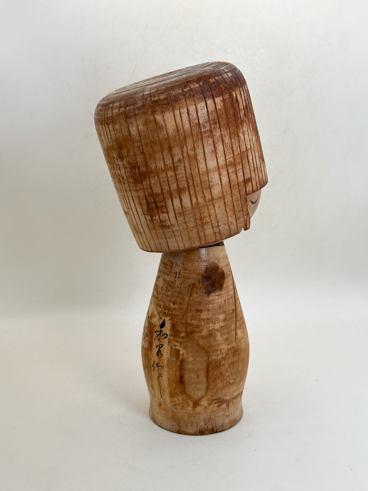 K25231 - Sosaku kokeshi by Ueda Izumi 值田和泉