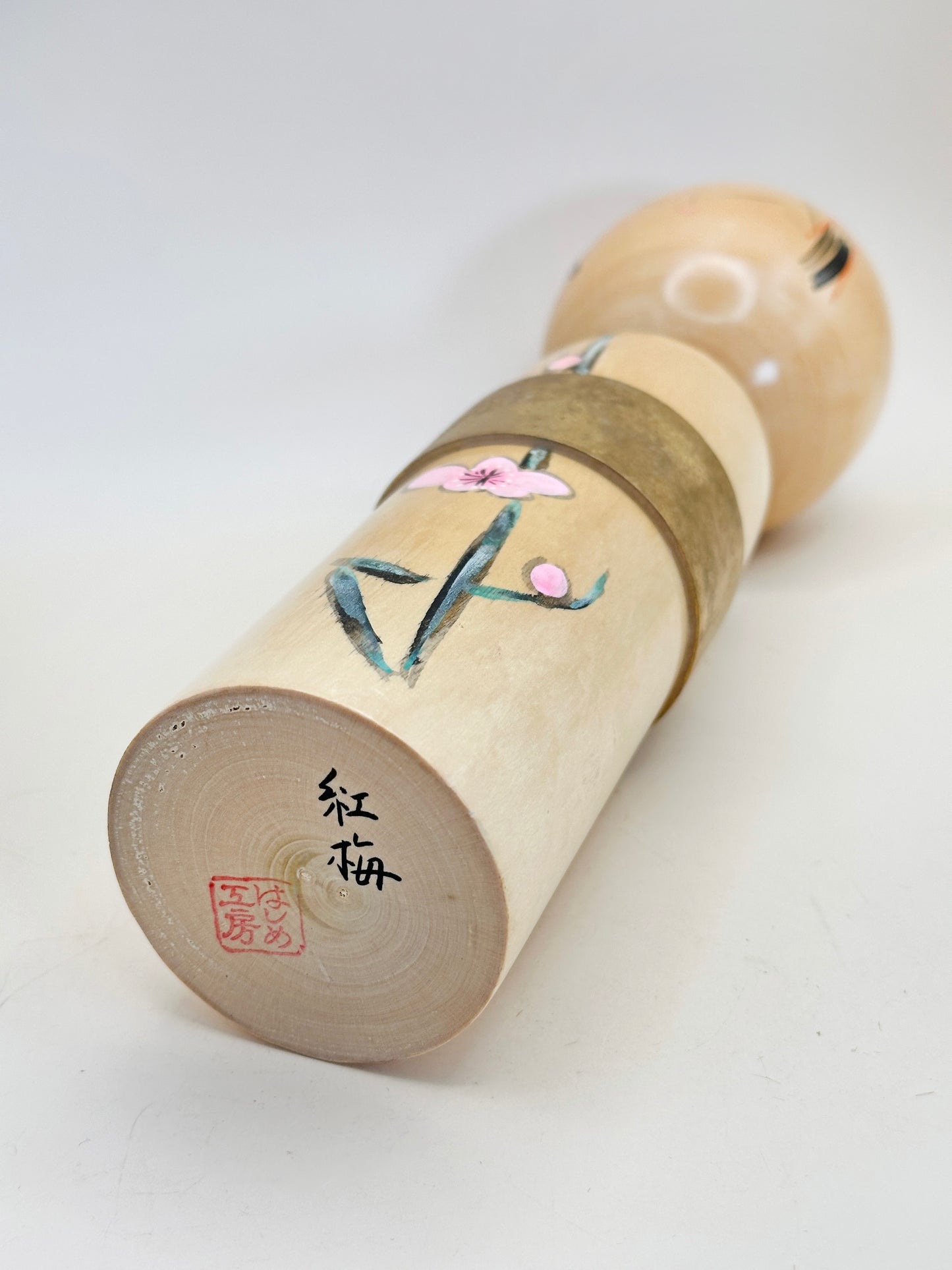 K25103 - Sōsaku Kokeshi by Takahashi Hashime 髙橋はしめ