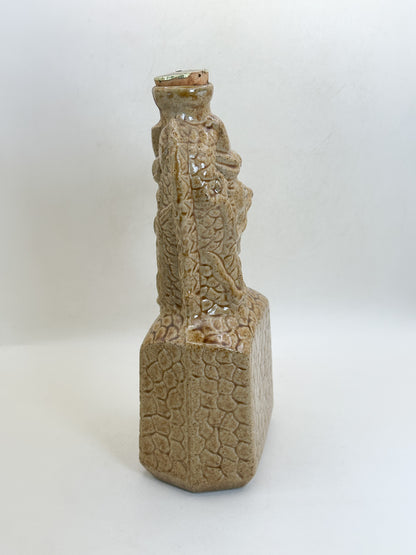 TB425 - Ryukyu Awamori Dragon Bottle 神谷酒造所