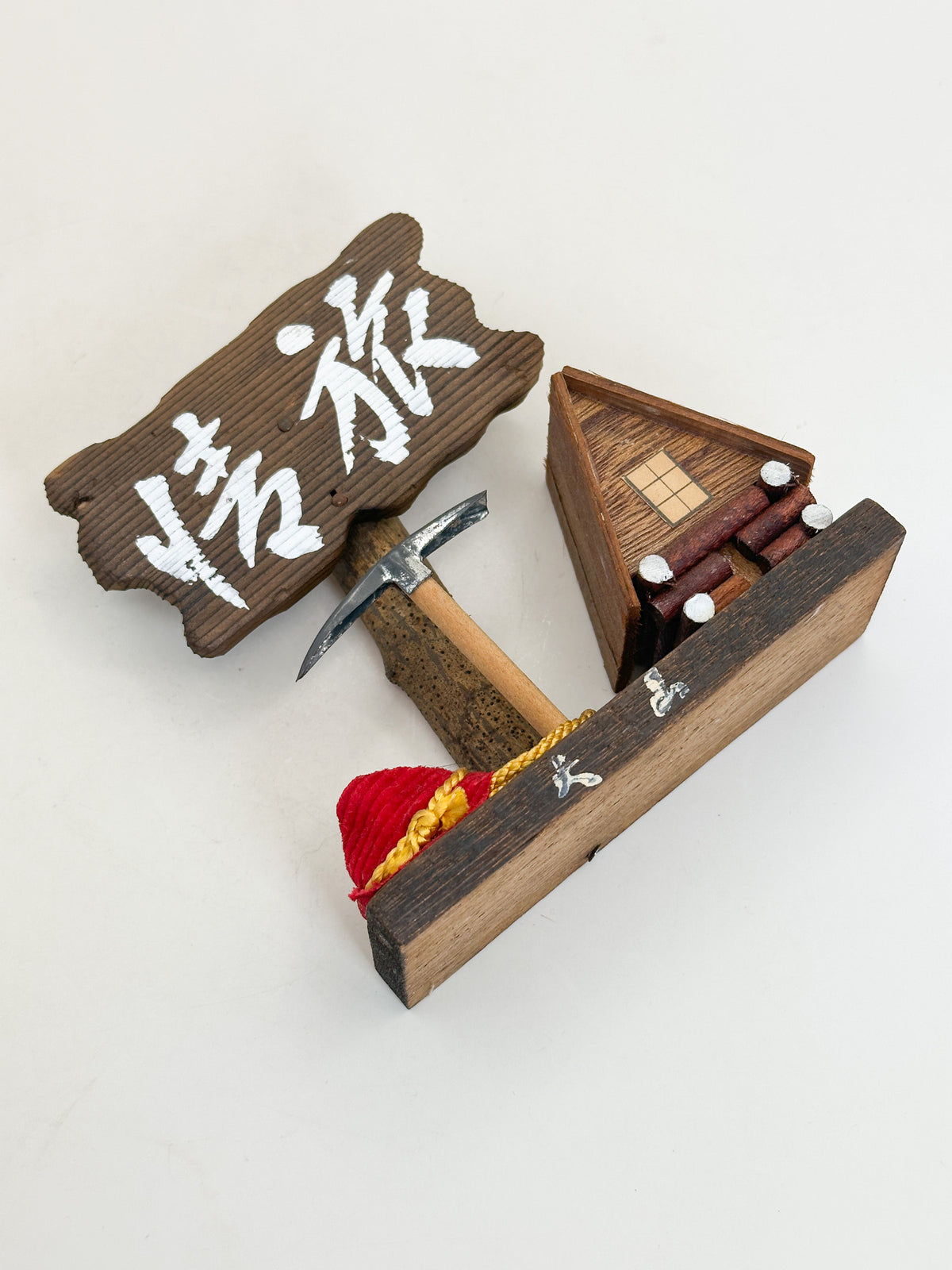 FT617 - Omiyage Folk Craft from Ōyama 大山