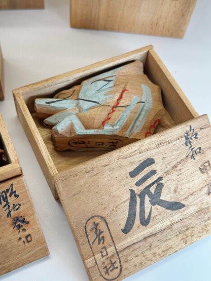 FT437 - Ensemble de figurines en bois sculpté de Kasuga Taisha 春日大社