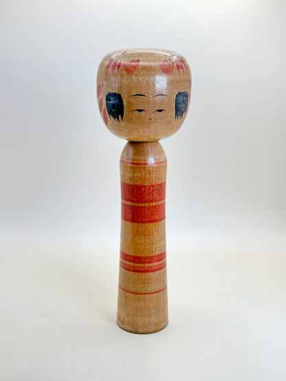K25104 - Yajiro Kokeshi de Manabu Niiyama 新山学