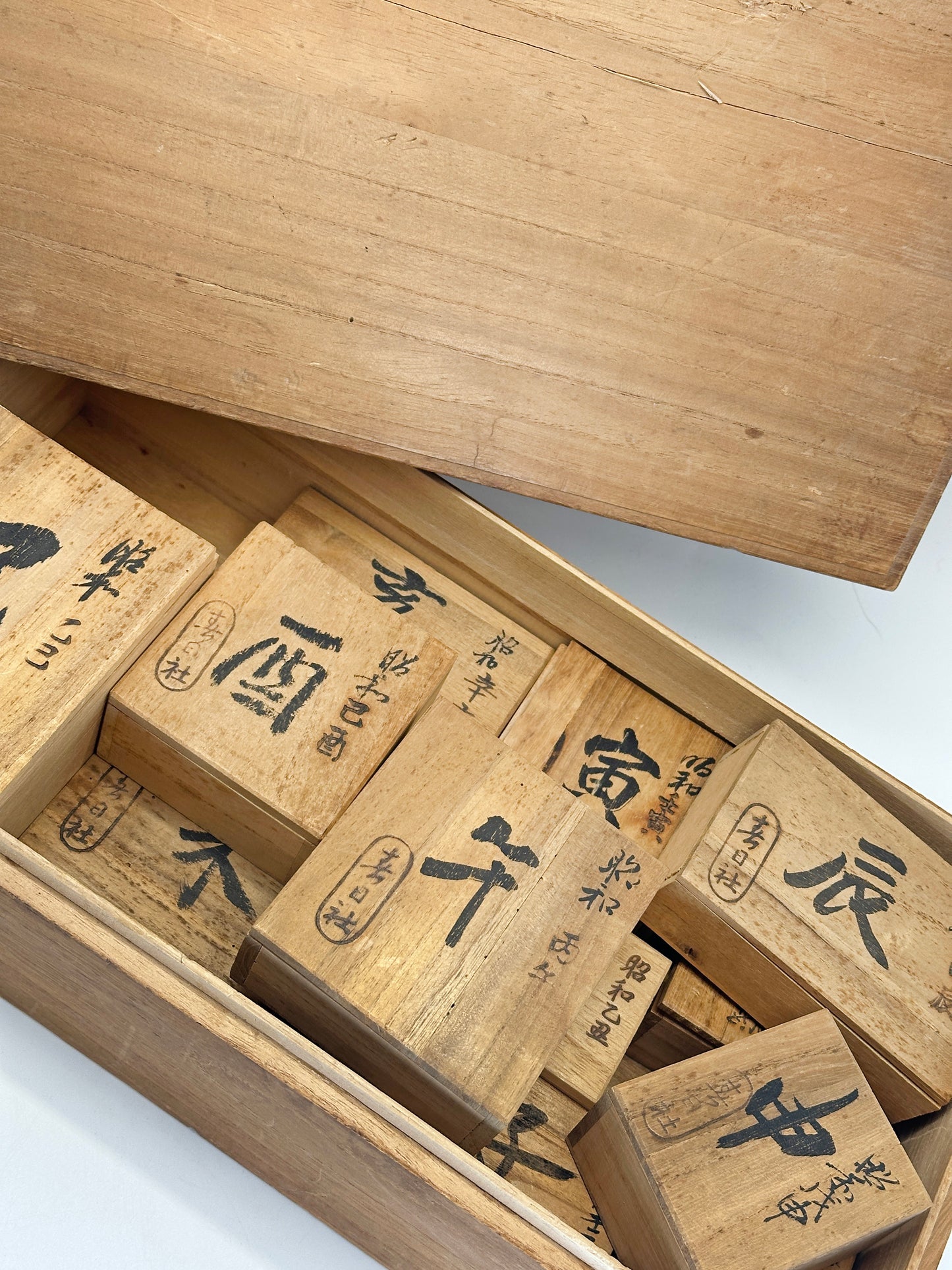 FT437 - Ensemble de figurines en bois sculpté de Kasuga Taisha 春日大社