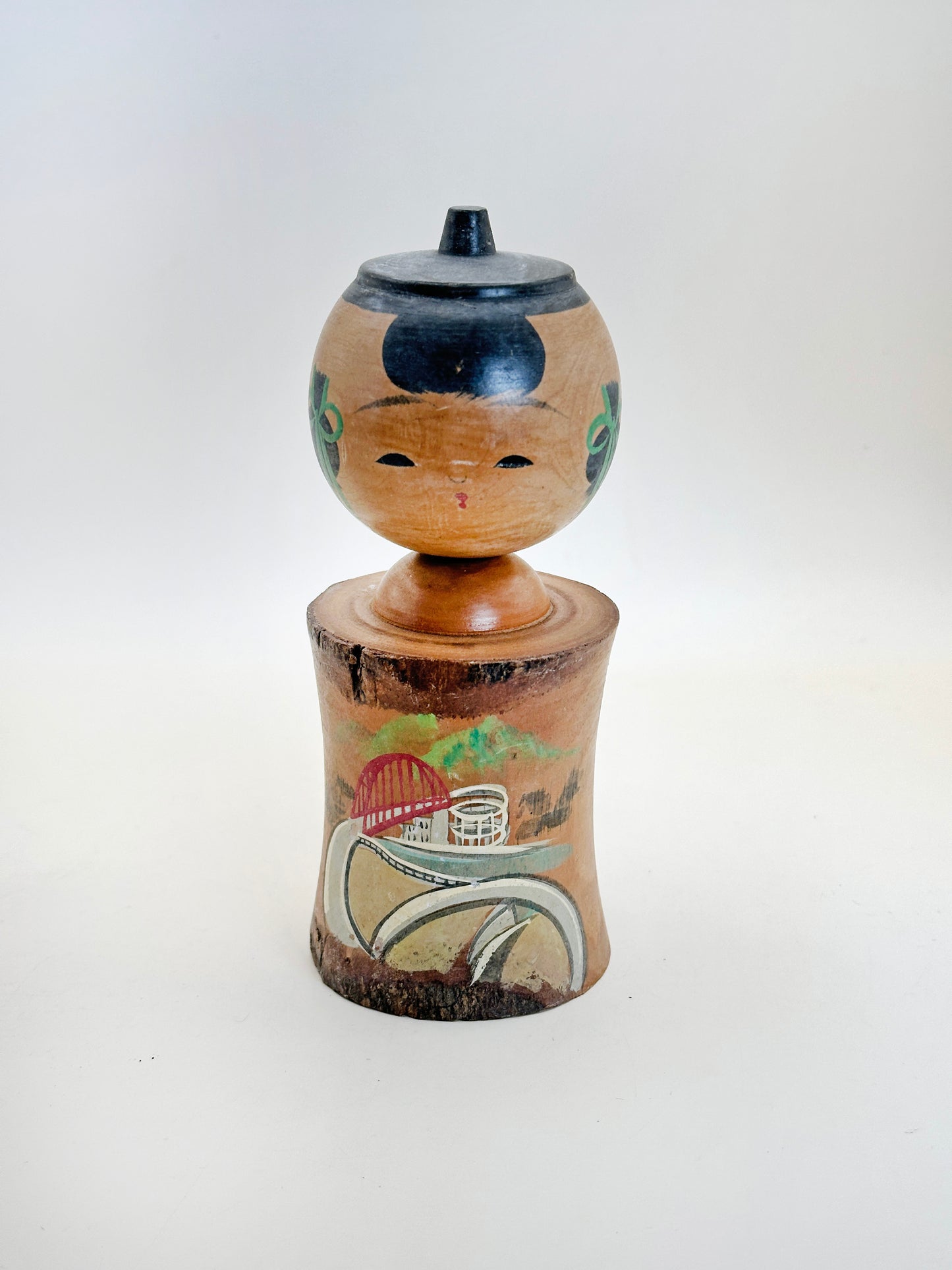 K15112 - Omiyage Kokeshi de Ondo Ōhashi 音戸大橋