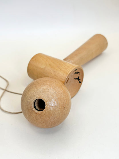 FT311 - Japanese folk craft toy Kendama けん玉