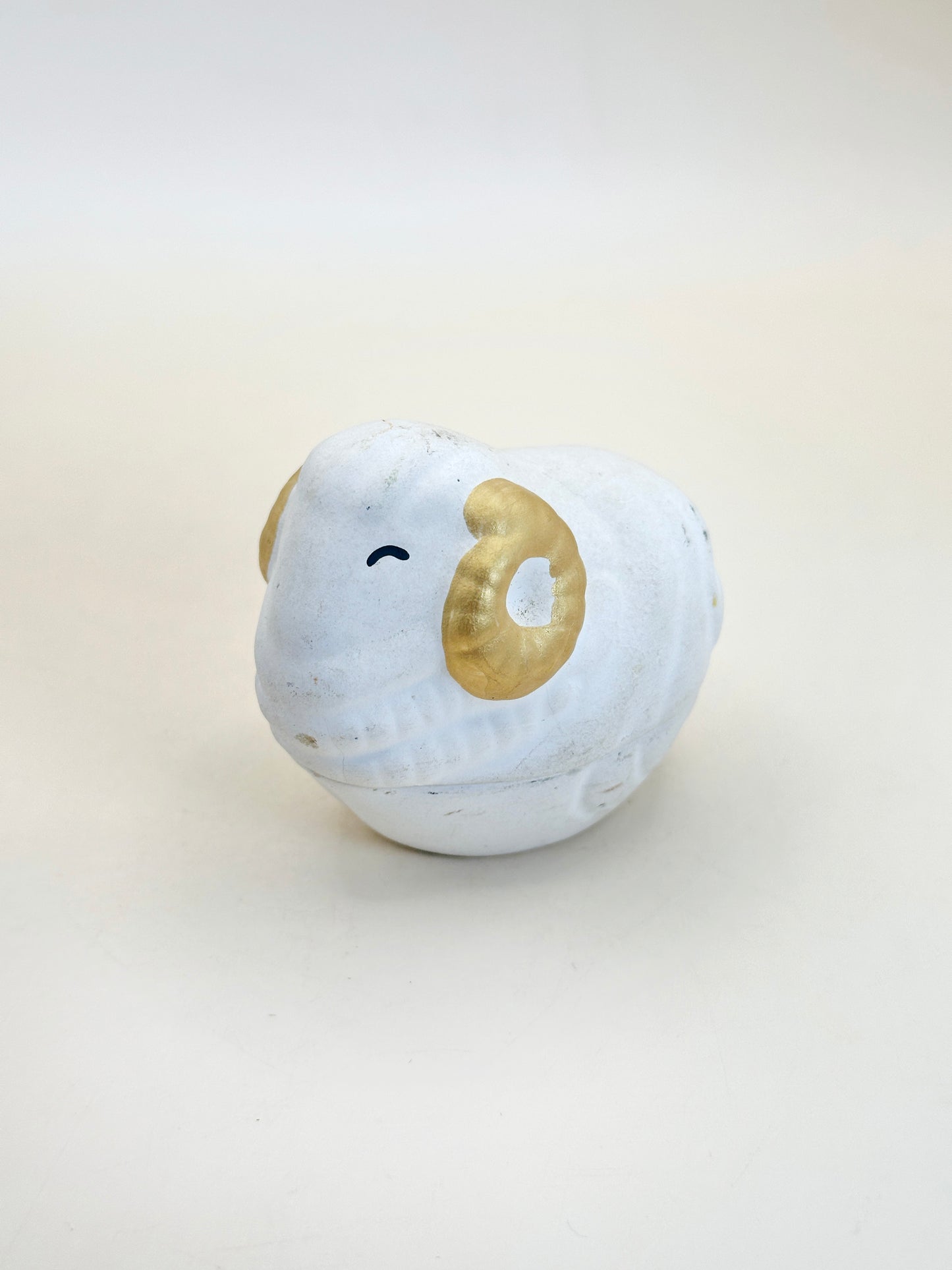 TB159 - Vintage sheep-shaped kōgō 香盒