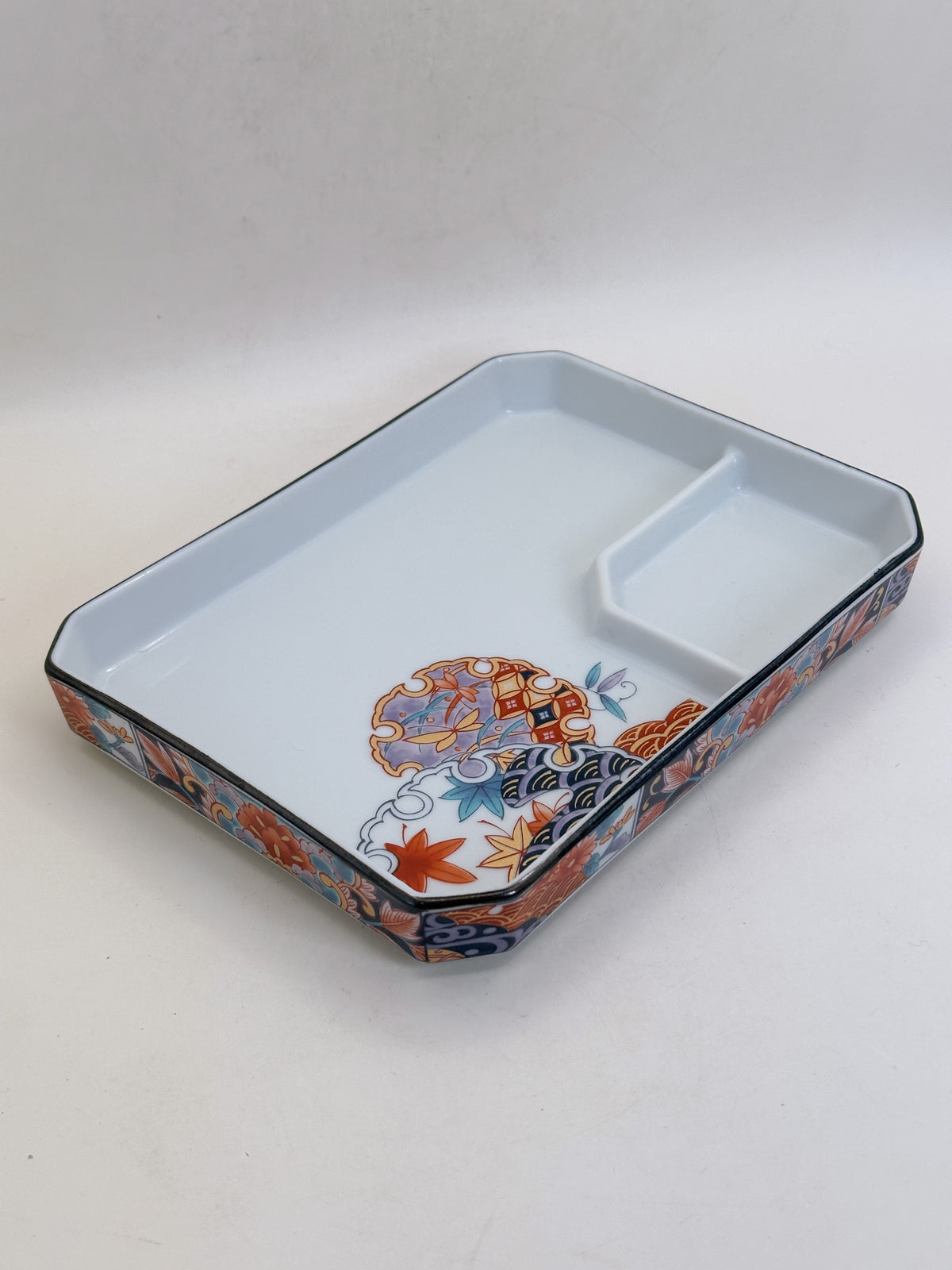 TB443 - Plate by by Wakayama Kiln 若山窯