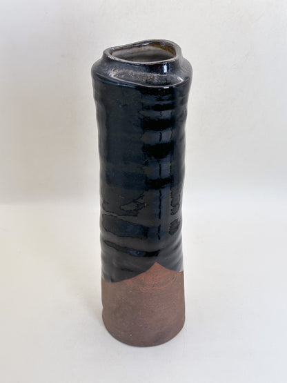 TB454 - Shigaraki Ware Black Glazed Vase 信楽焼
