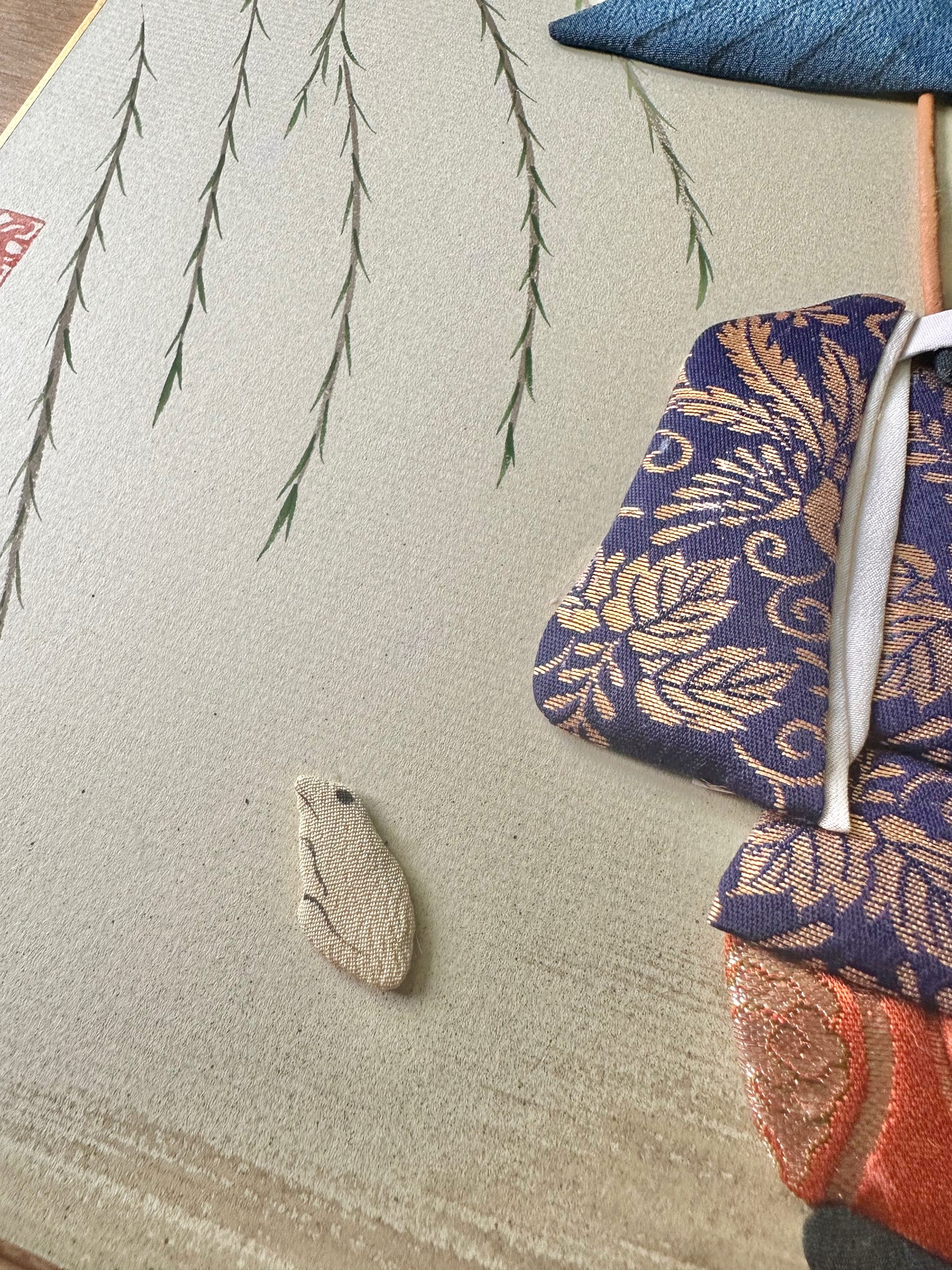 SHP000 - Shikishi Nobleman avec parapluie et grenouille 帰る
