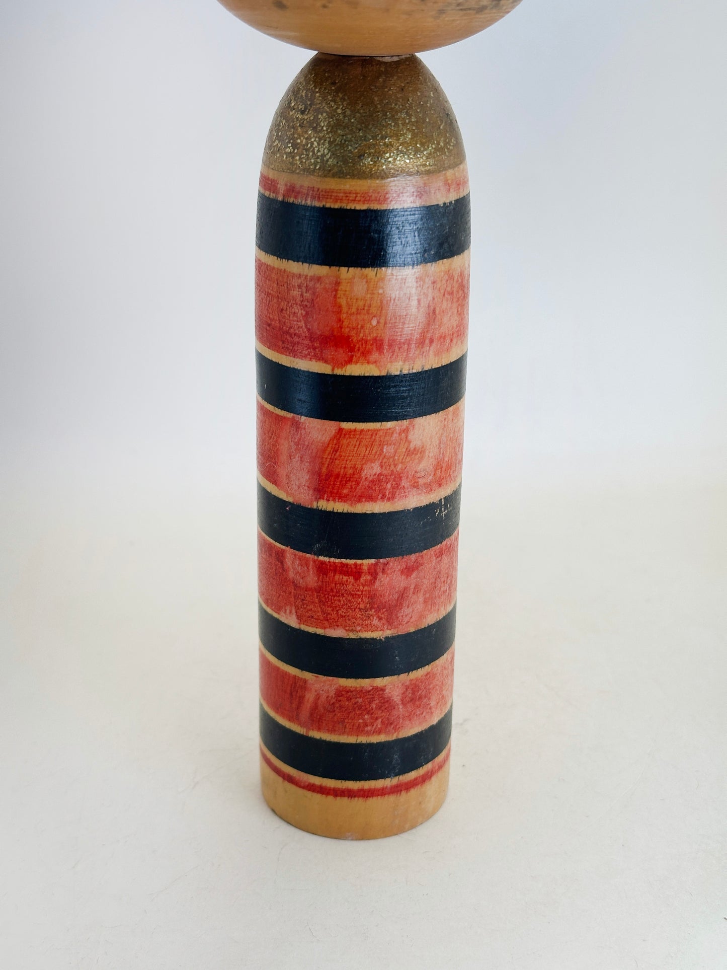 K25167 - Sōsaku Kokeshi by Takahashi Hashime 髙橋はしめ