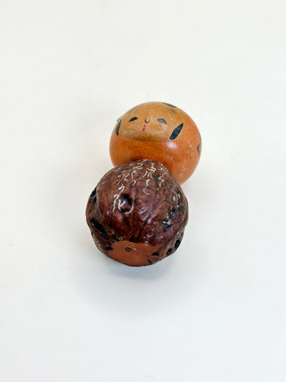 K05055 - Kokeshi Mikan Omiyage de Nachisan 那智山