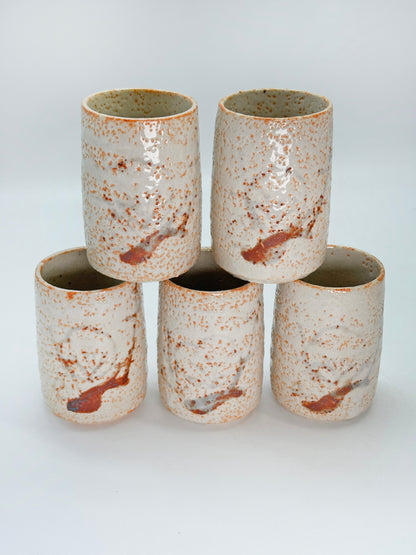TB274 - Tasses à thé yunomi Shino-yaki 志野焼