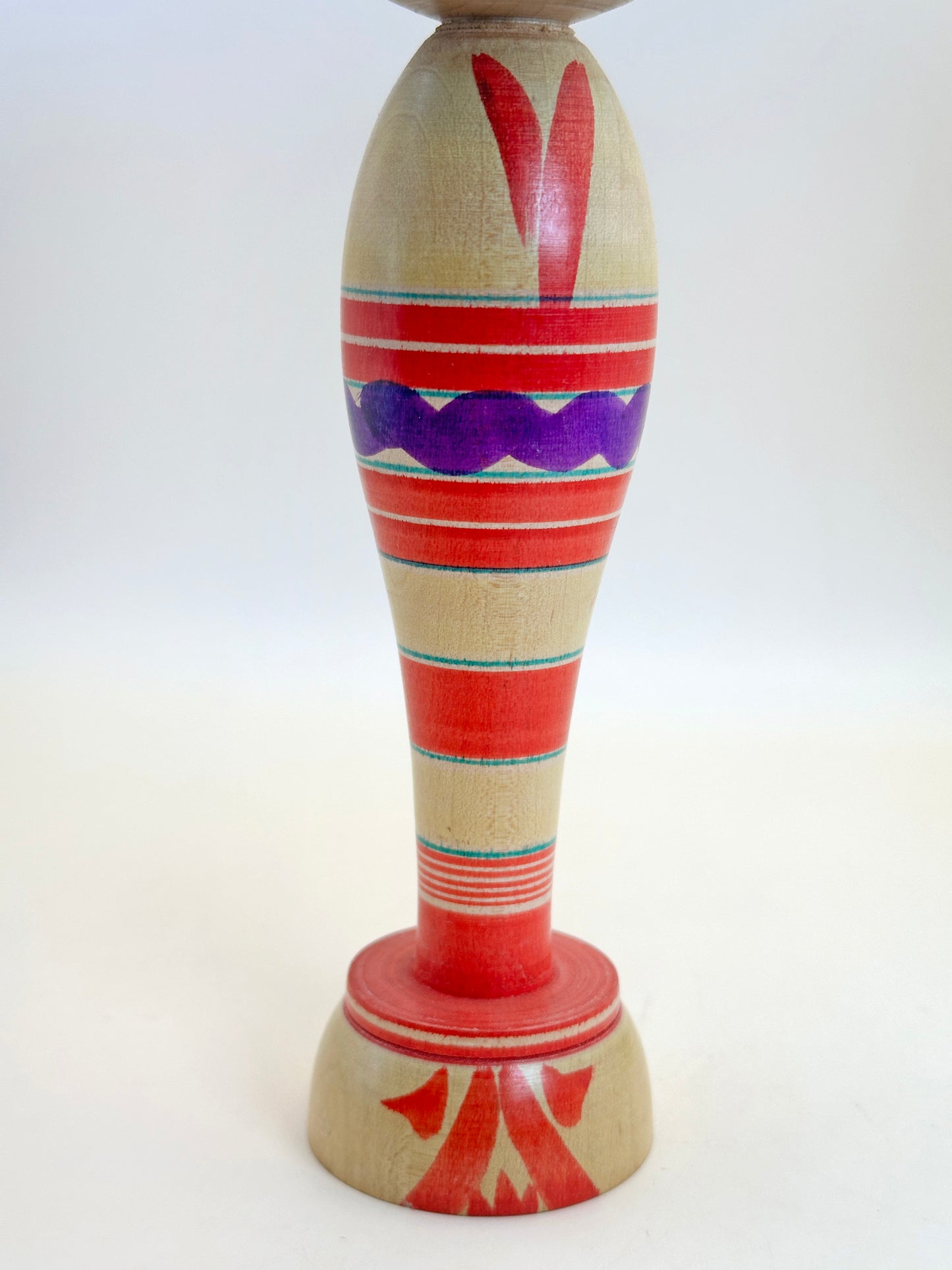 K18133 - Yajiro Kokeshi by Yoshitaro Niiyama 新山吉太郎