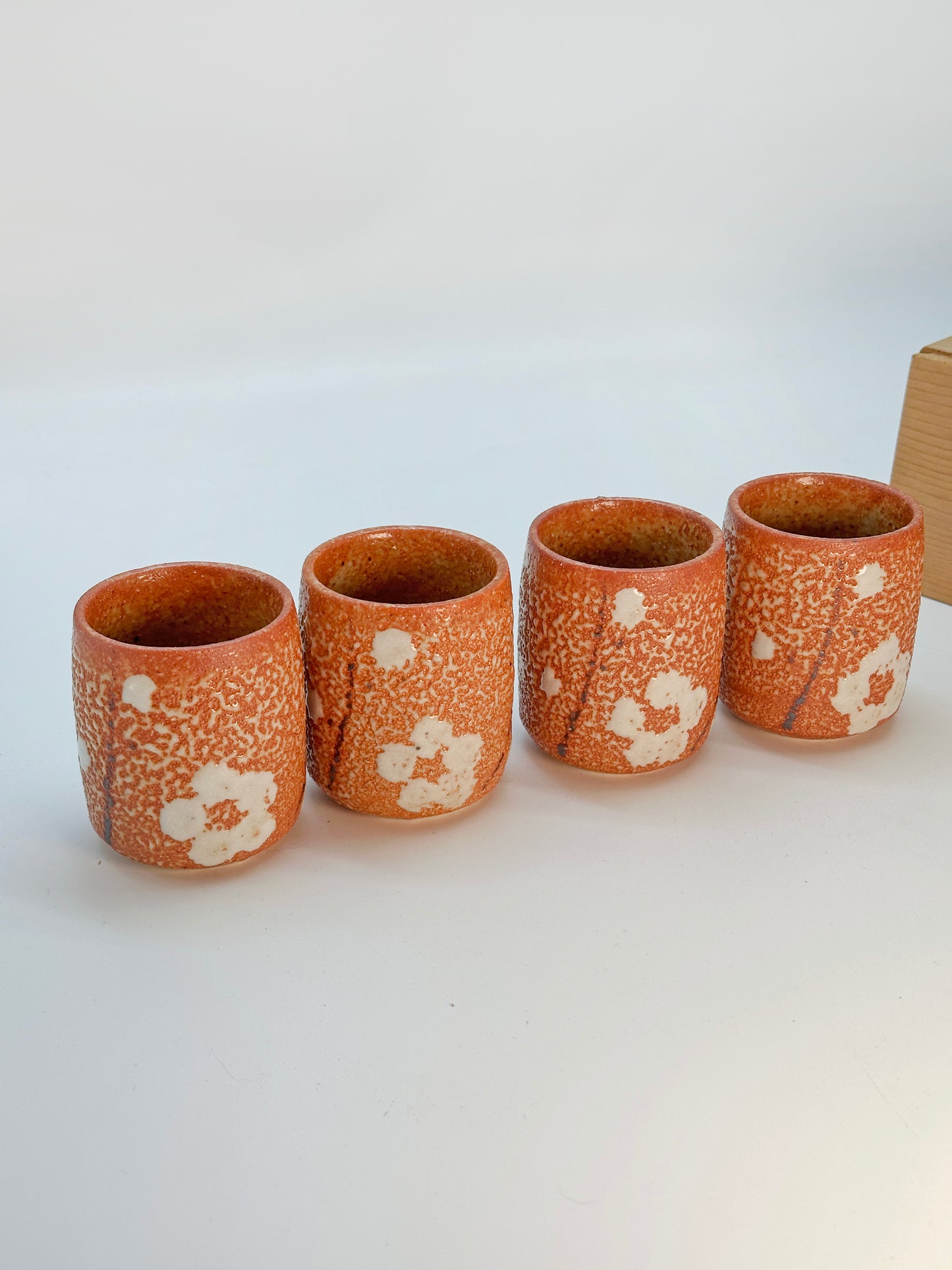 TB275 - Shino-yaki yunomi tea cups 志野焼