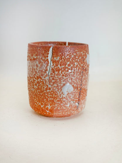 TB281 -  Shino-yaki tea cup for Kintsugi 志野焼