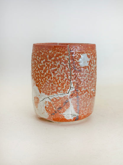 TB281 -  Shino-yaki tea cup for Kintsugi 志野焼