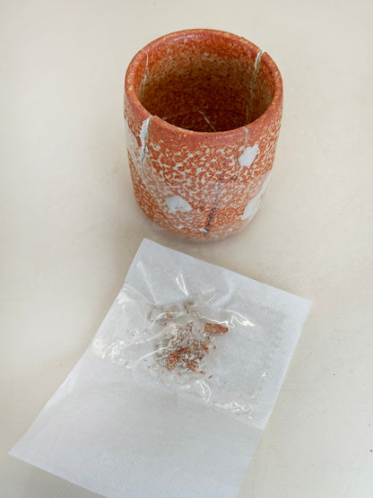 TB281 -  Shino-yaki tea cup for Kintsugi 志野焼