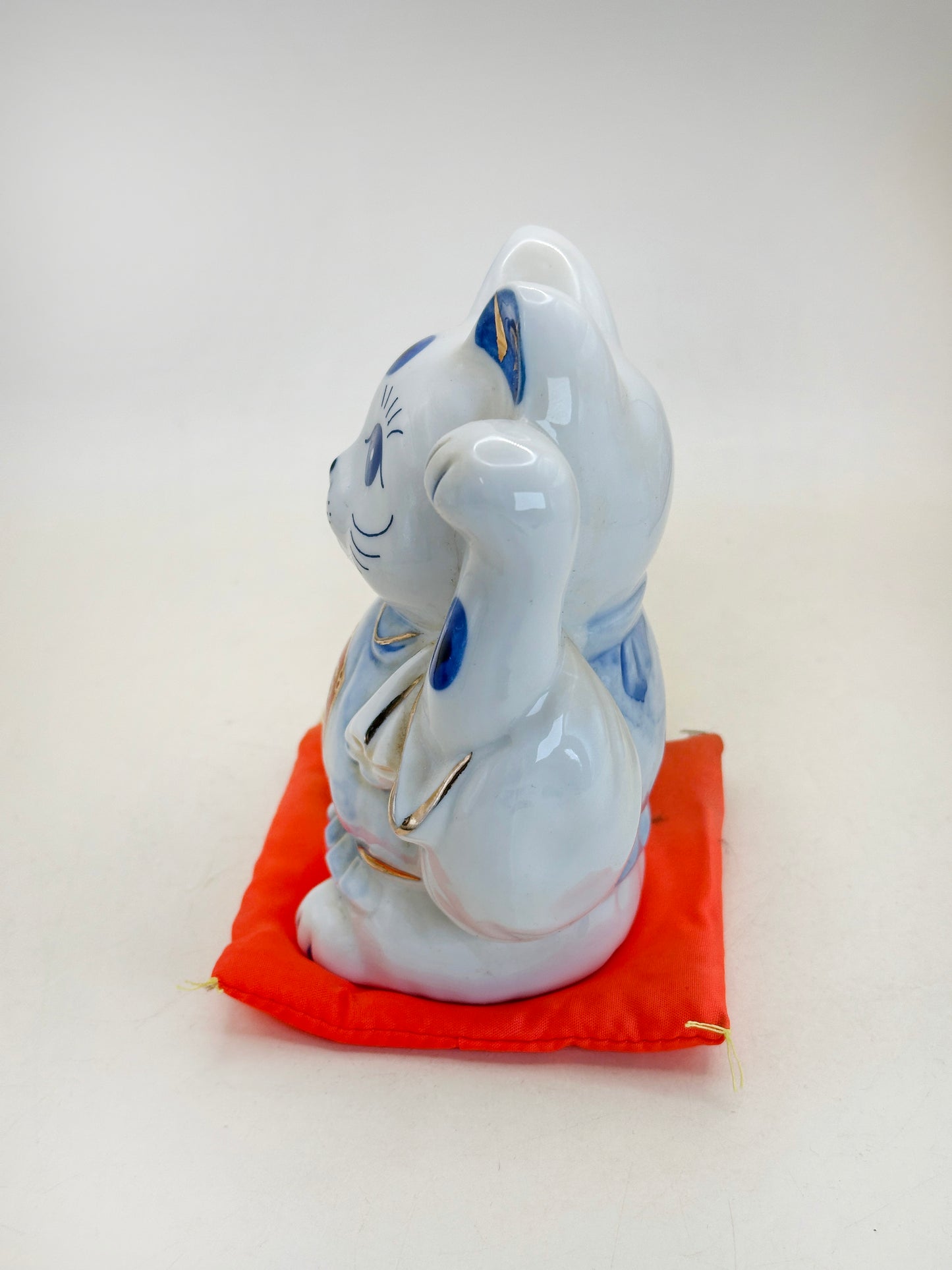 FT444 - Chat Maneki Neko en porcelaine d'Arita 有田焼