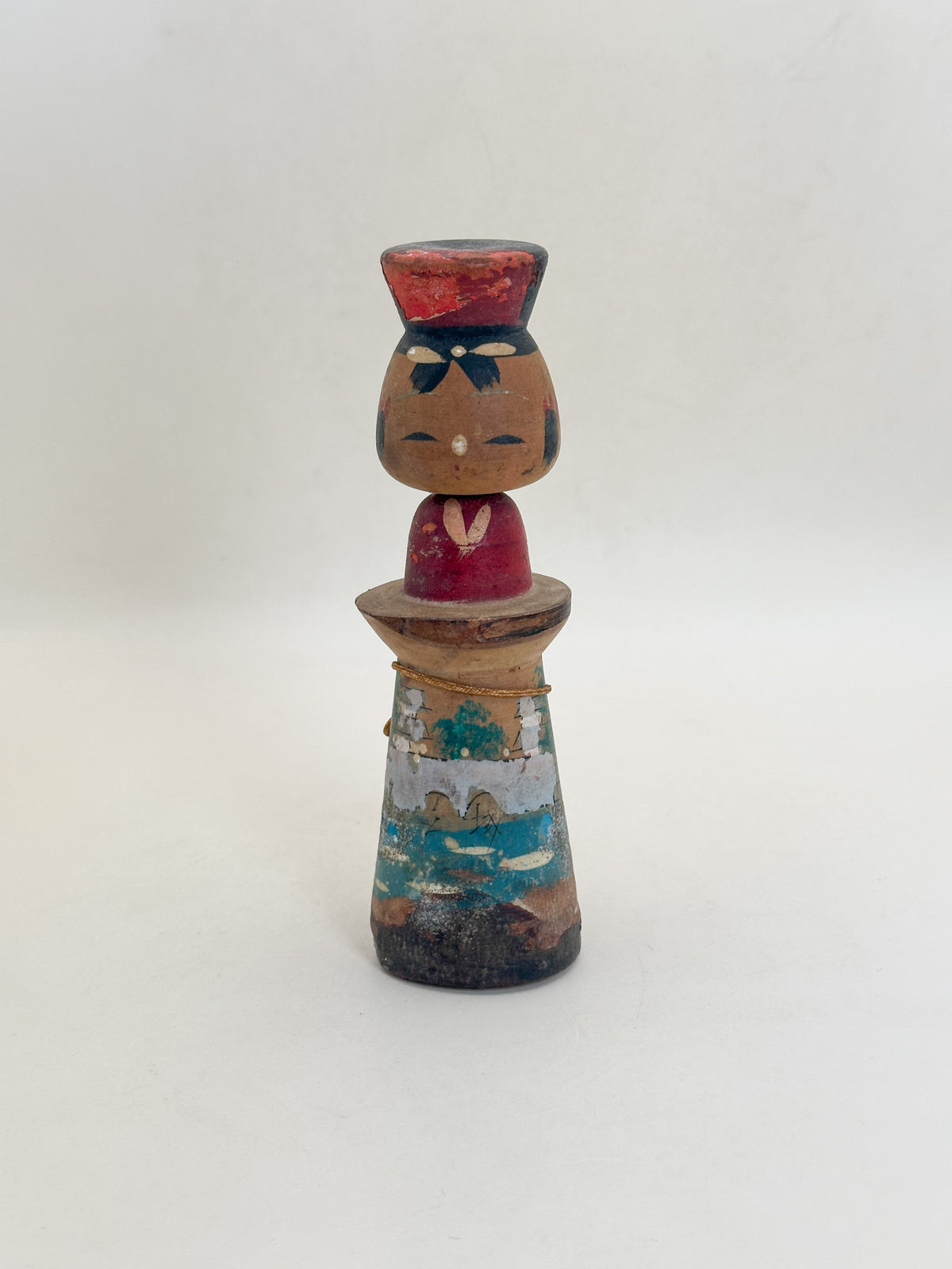 K15184 - Omiyage kokeshi from Nijūbashi 二重橋
