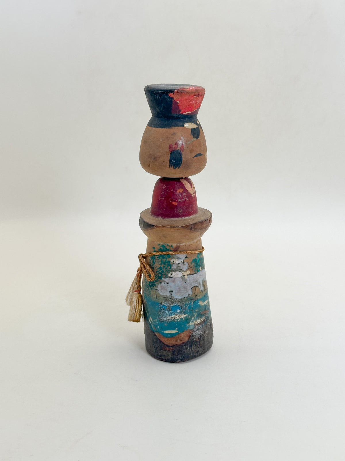 K15184 - Omiyage kokeshi from Nijūbashi 二重橋
