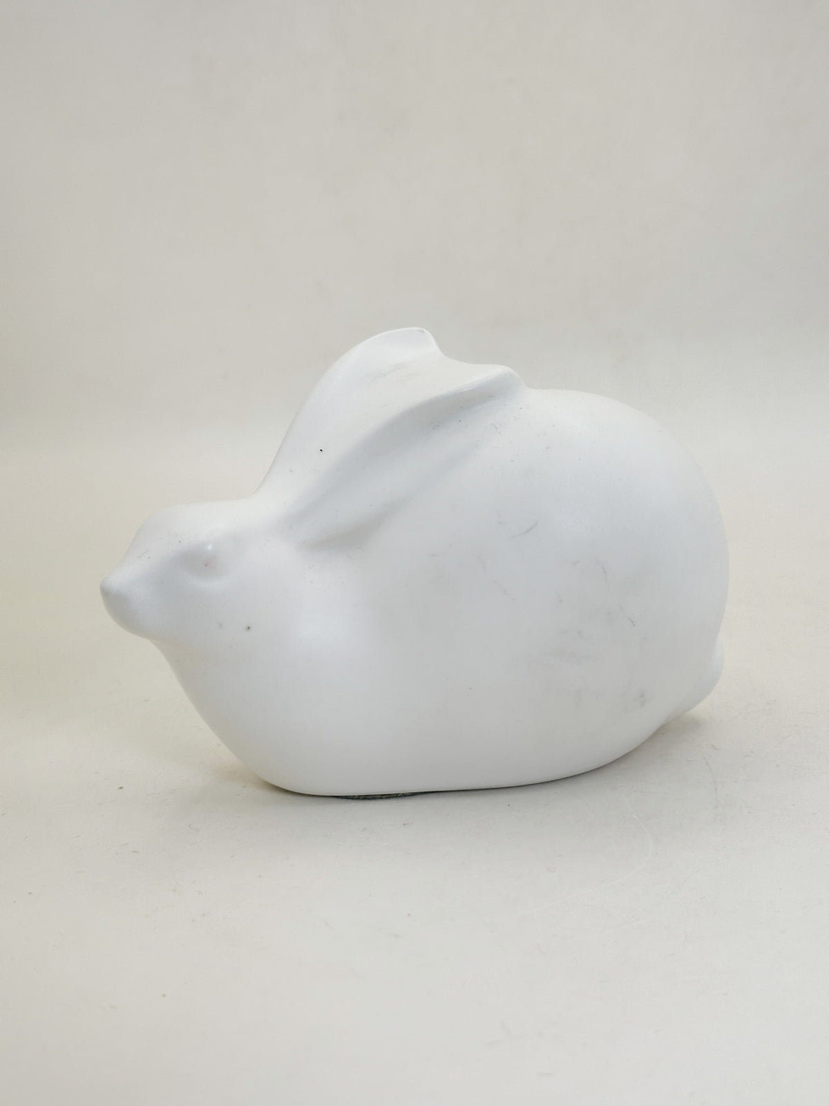 FT610 - Zodiac Rabbit Figurine Izushi Ware Style 出石焼