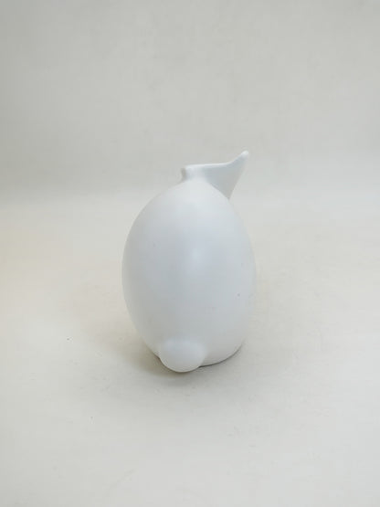 FT610 - Zodiac Rabbit Figurine Izushi Ware Style 出石焼