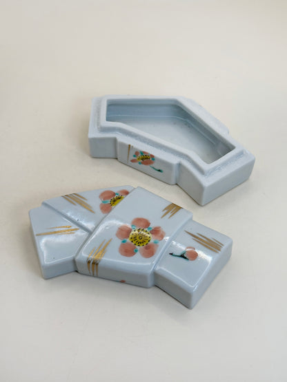 TB162 - Kōgō Incense Box by Yamagami Chikuho 山上竹鳳