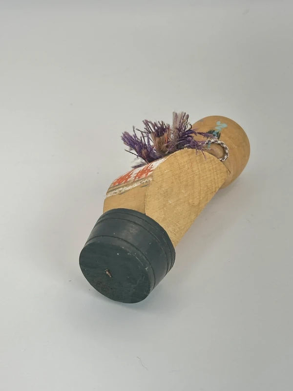 K10081 - Poupée kokeshi omiyage souvenir Onsen