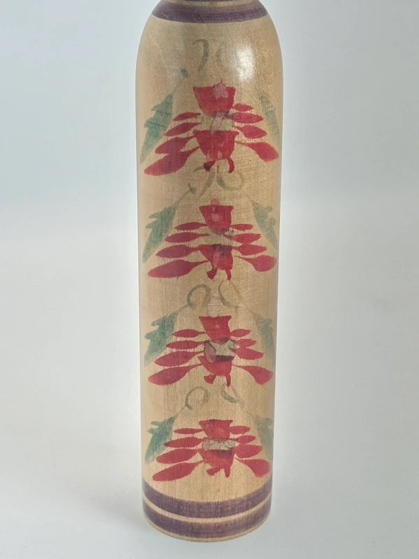 K25031 - Togatta Kokeshi par Shoichi Kanno 菅野昭一