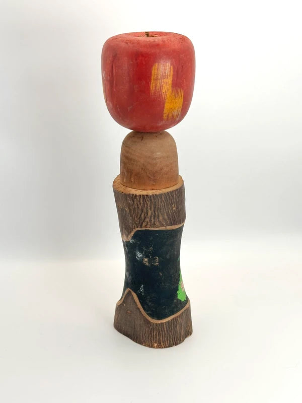 K25021 - Poupée Kokeshi vintage à tête de pomme