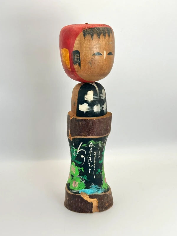 K25021 - Poupée Kokeshi vintage à tête de pomme