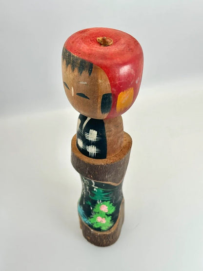 K25021 - Poupée Kokeshi vintage à tête de pomme