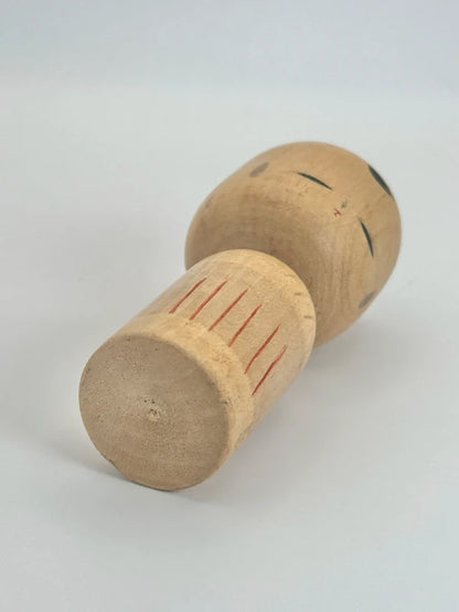 K10104 - Poupée kokeshi sosaku vintage