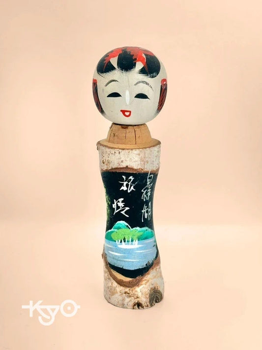 K18070 - Poupée kokeshi souvenir Onsen︱Lac Shirakaba 白樺湖