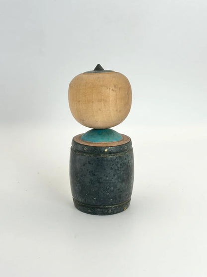 K10095 - Poupée kokeshi omiyage vintage