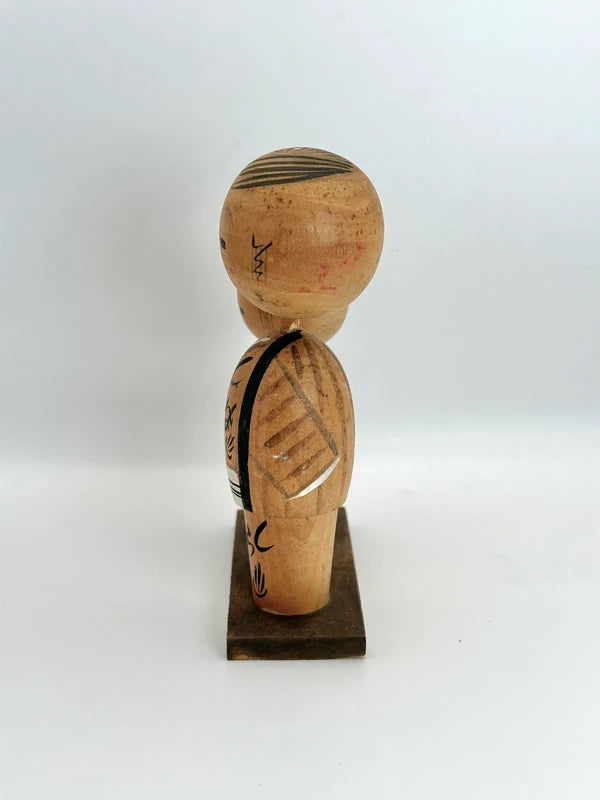 FT79 - Jouet folklorique souvenir Onsen kokeshi