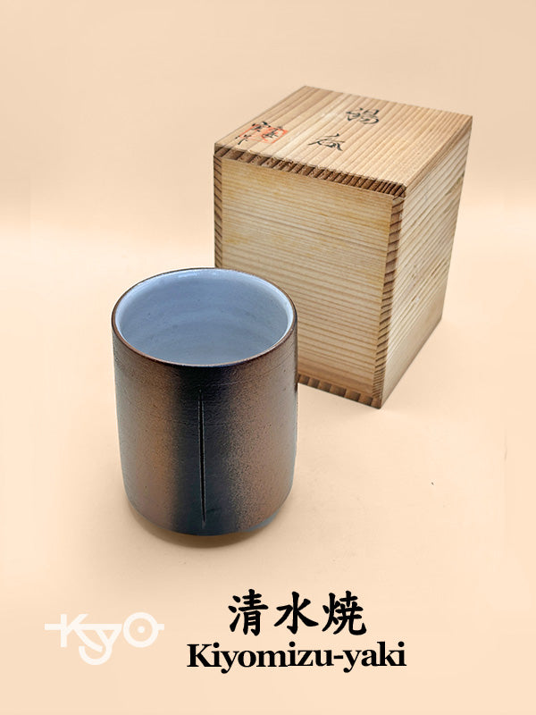 TB78 - Tasse à thé Kiyomizu-yaki par Nishikawa Minoru 西川實