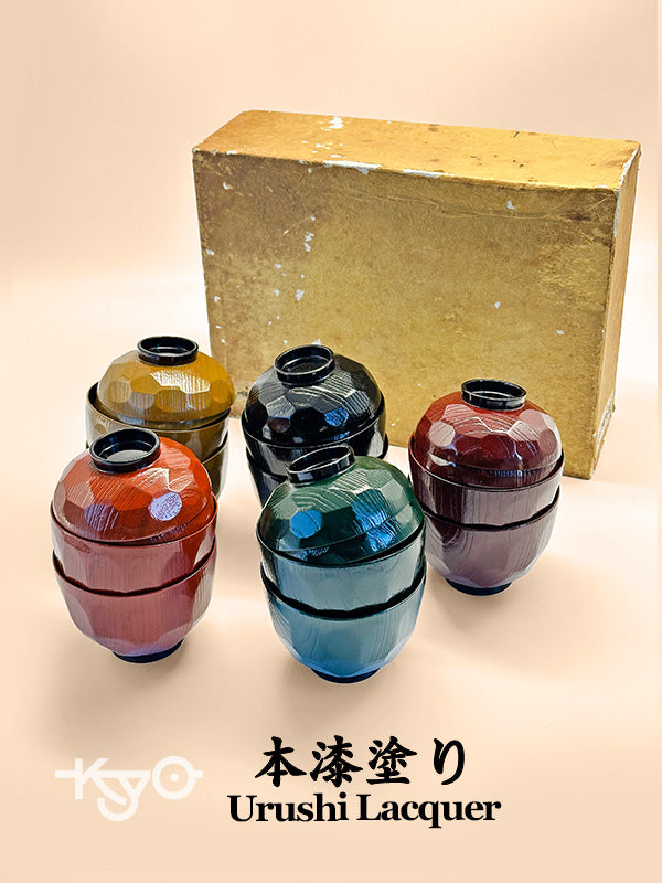 TB109 - Bols à soupe japonais laqués avec couvercles 本漆塗り